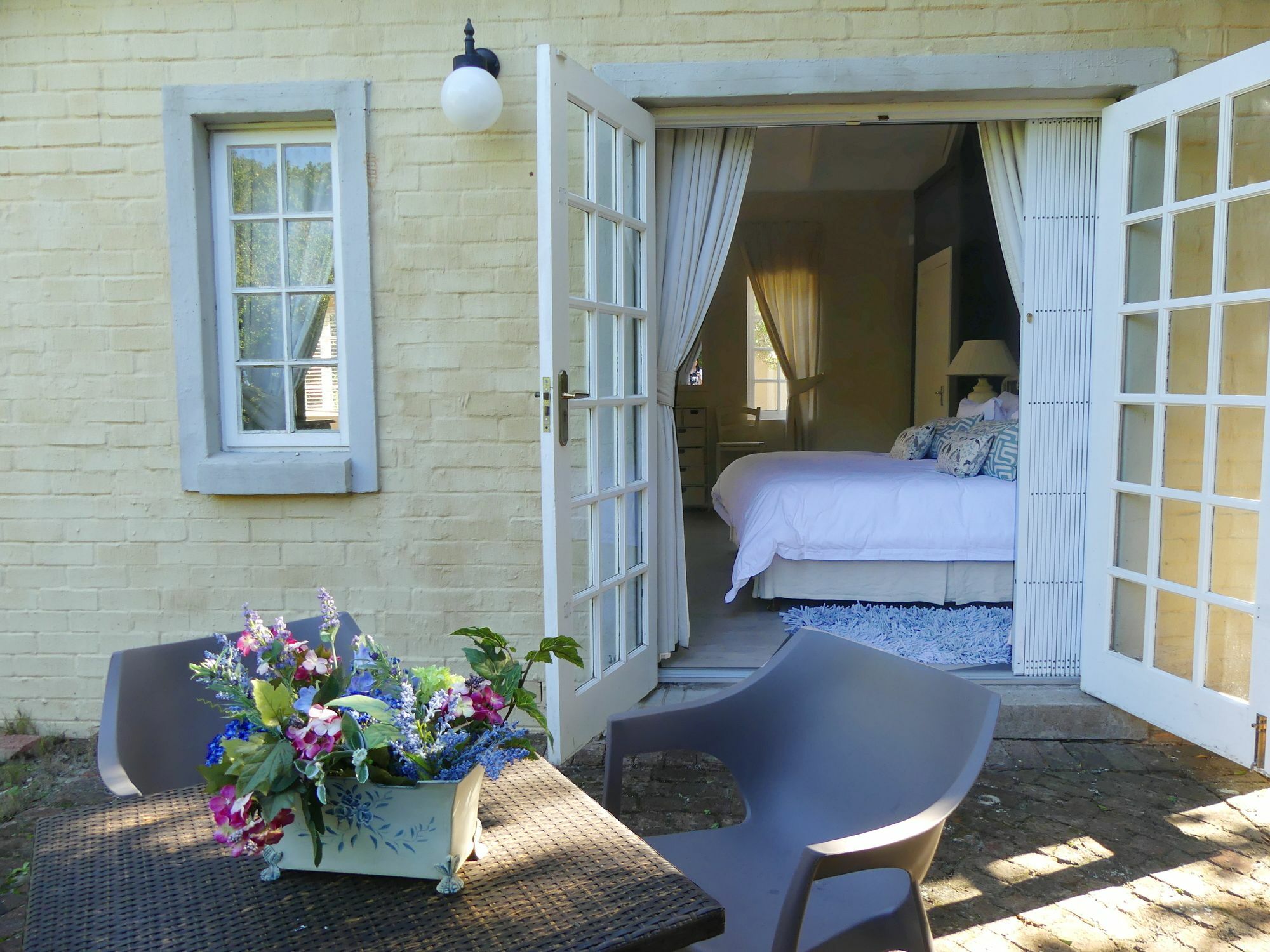 Bed and Breakfast The Plantation Puerto Elizabeth Exterior foto